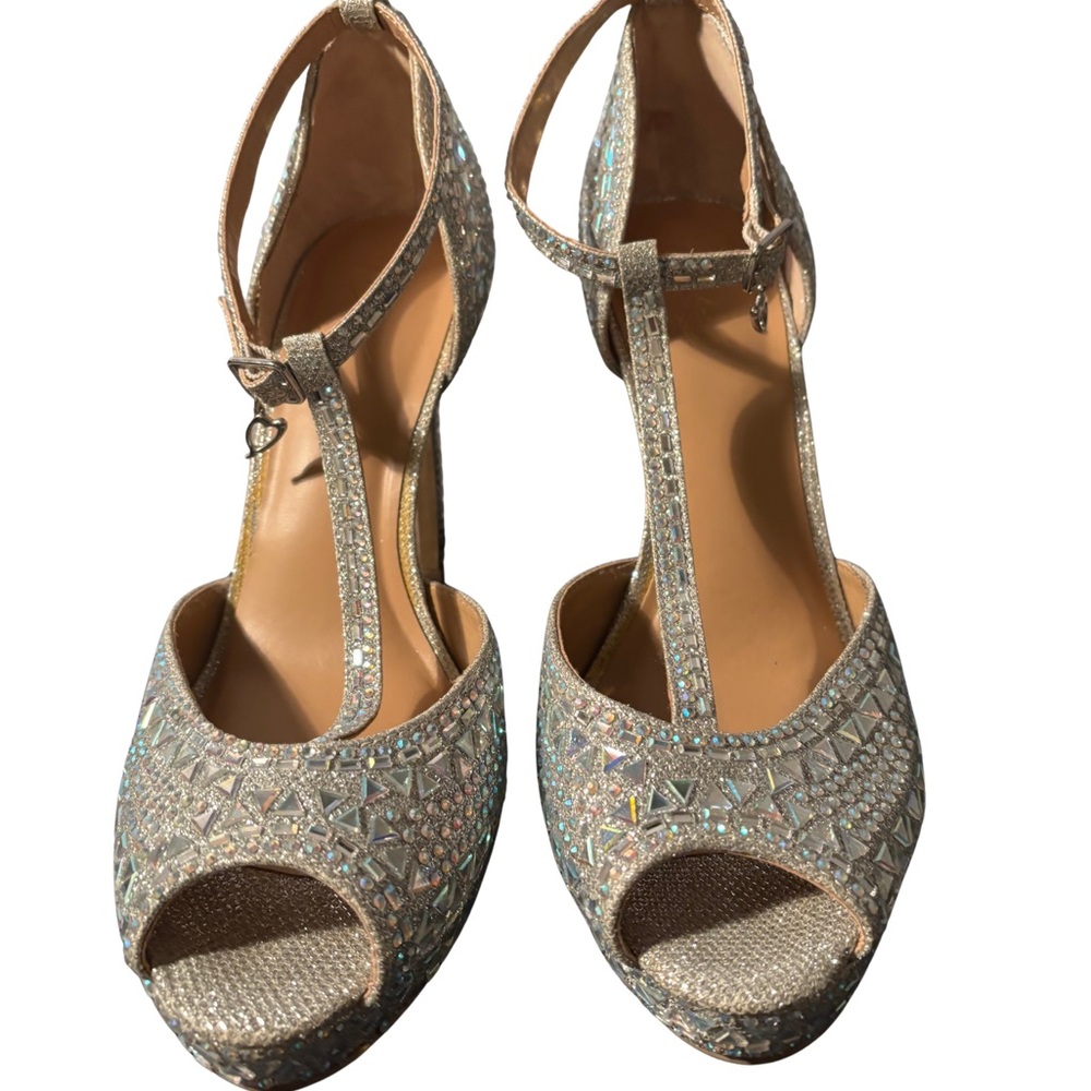 Thalia Sodi Elegant Silver Women's T-Strap Heels
